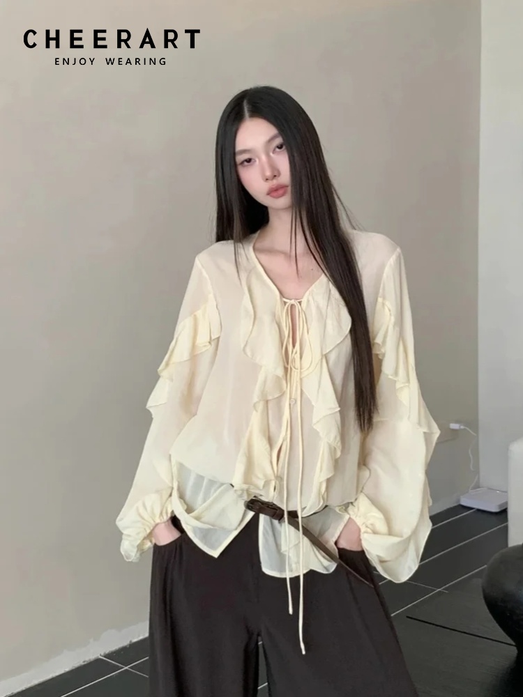 Street Fashion Fall 2025 - CHEERART Ruches V-hals Tie Front Blouse