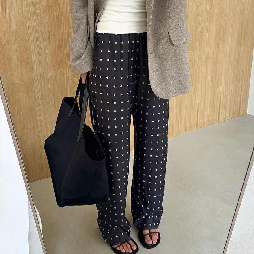 Street Fashion Fall 2025 - Casual zwarte lange stippenbroek voor dames,