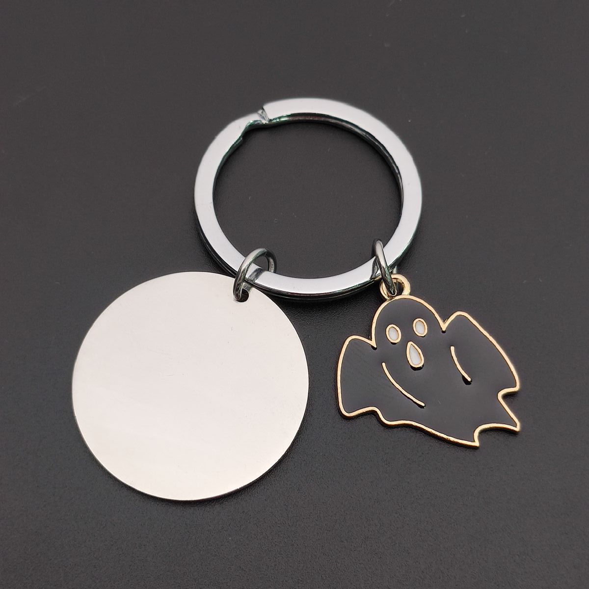 Creatieve metalen sleutelhange - Street Fashion Rings recensie en prijs