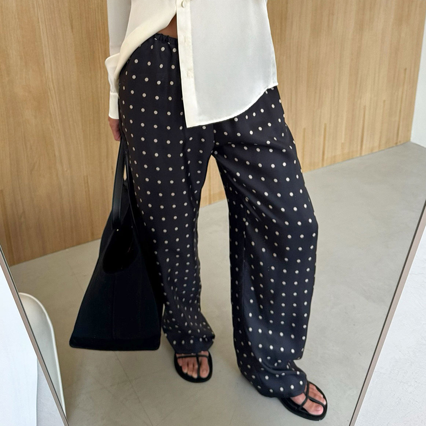 Casual zwarte lange stippenbro - Street Fashion Fall 2025 recensie en prijs